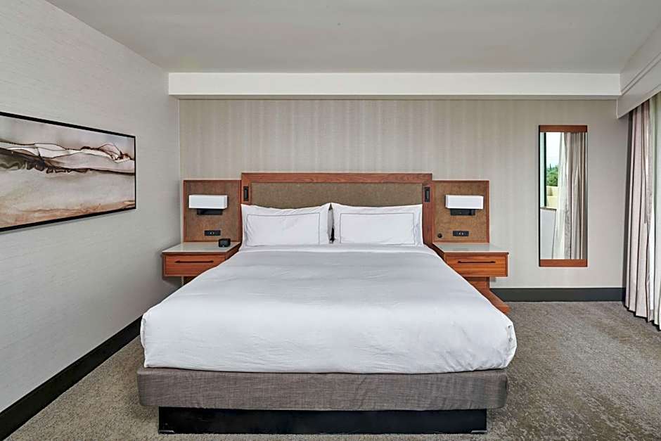 DoubleTree By Hilton Fullerton