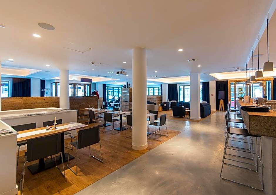 VI VADI HOTEL BAYER 89