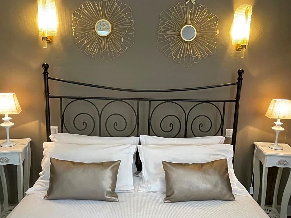 Maison d'hôtes et gîtes La Chouannerie à côté du parc du Puy duFou