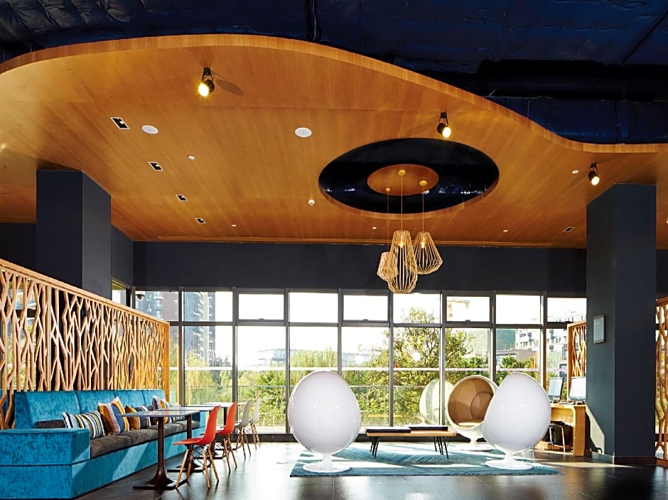 Aloft Dongguan Songshan Lake