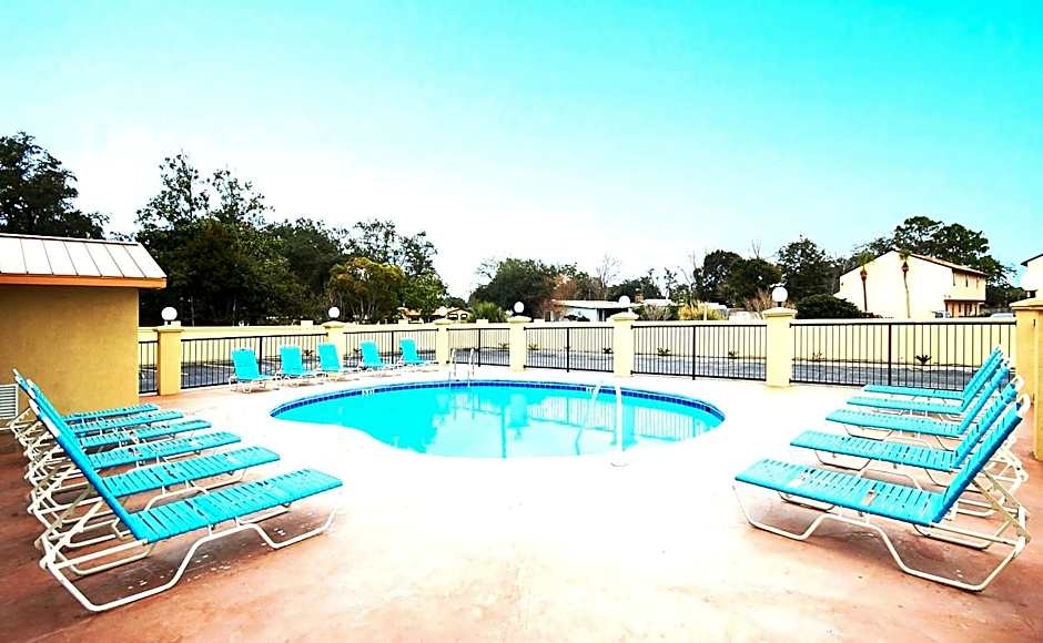 Fairway inn