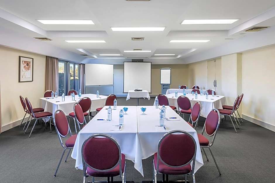 Best Western Plus Garden City Hotel Canberra