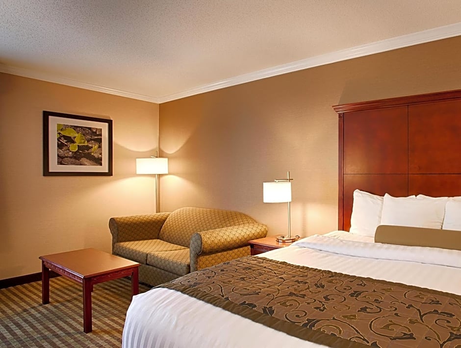 Best Western Plus Liverpool - Syracuse Inn & Suites