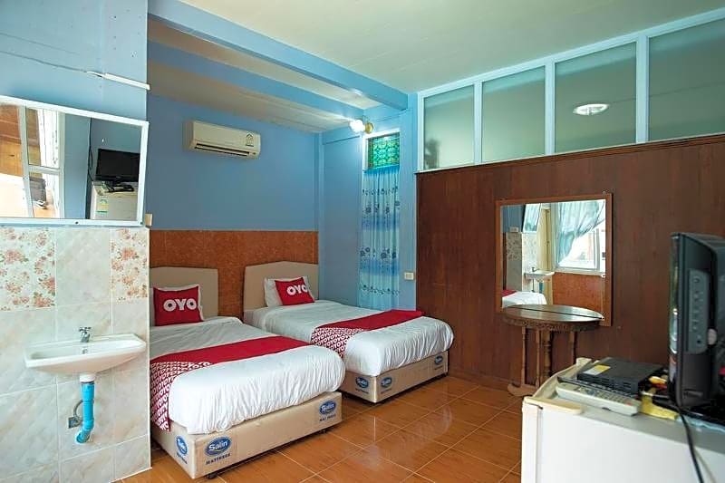 OYO 402 Raknatee Resort