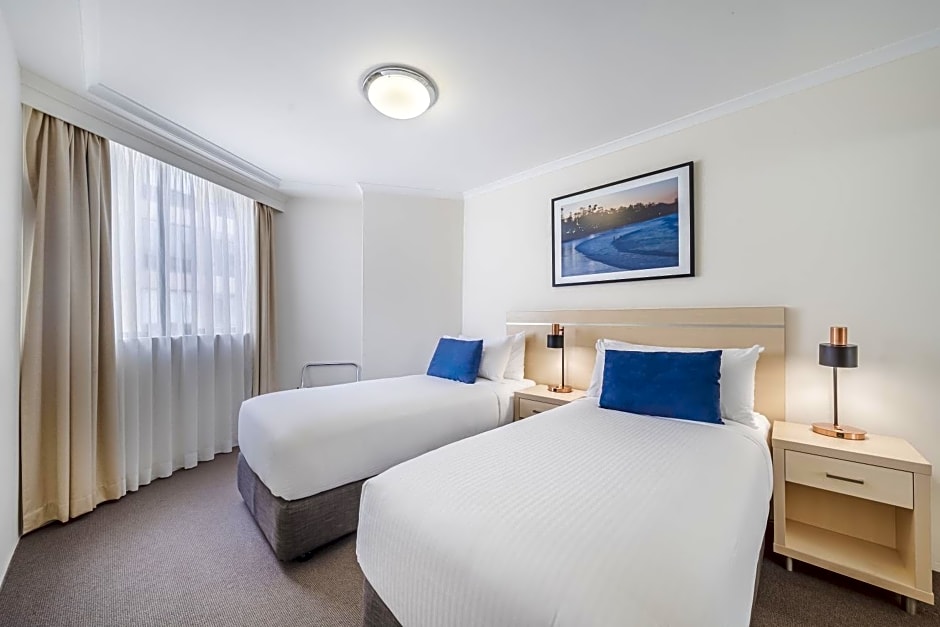 Oaks Sydney Castlereagh Suites