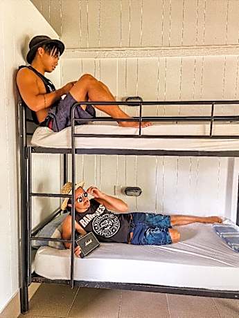 8 Share En-Suite Dormitory
