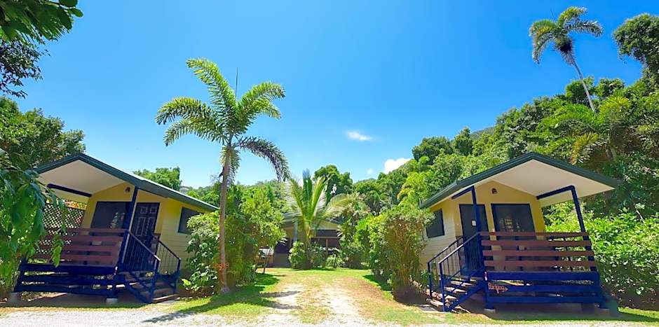 Thornton Beach Bungalows Daintree