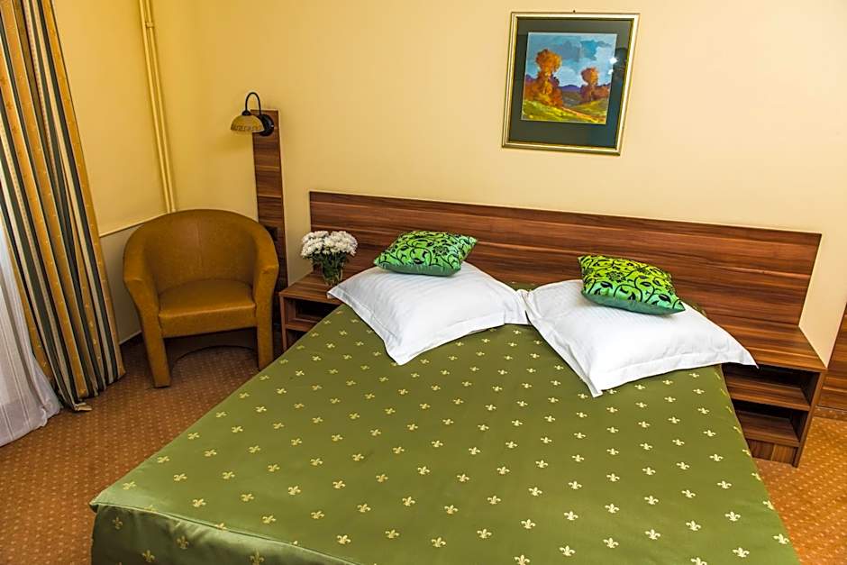 Hotel Lyra