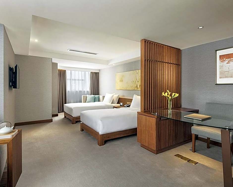 Photo 1 of 4 of Deluxe 1 Twin Bed