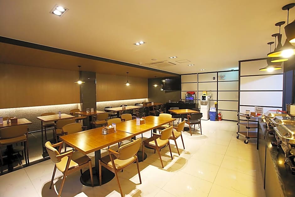 Hwaseong (Hyangnam) elga tourist hotel
