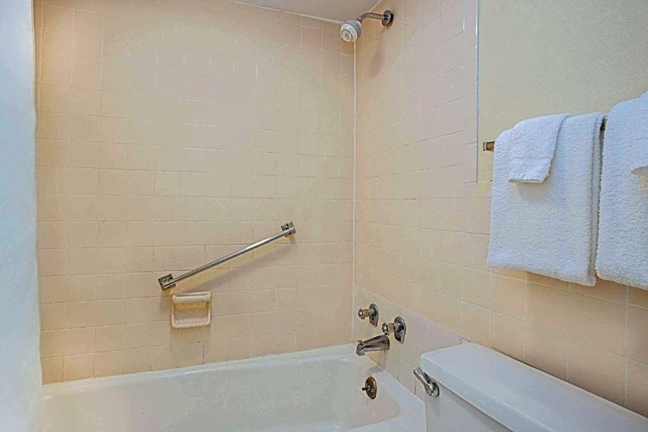 Bristol Parkway inn