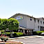 Coastal Inn & Suites