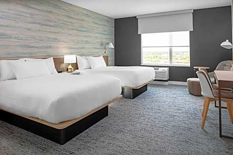 1 Bedroom Suite, 2 Queen, Sofa bed