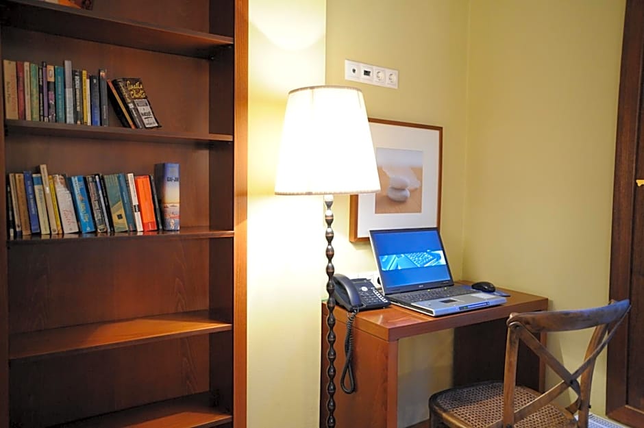 Boutique Hotel Kentrikon & Bungalows