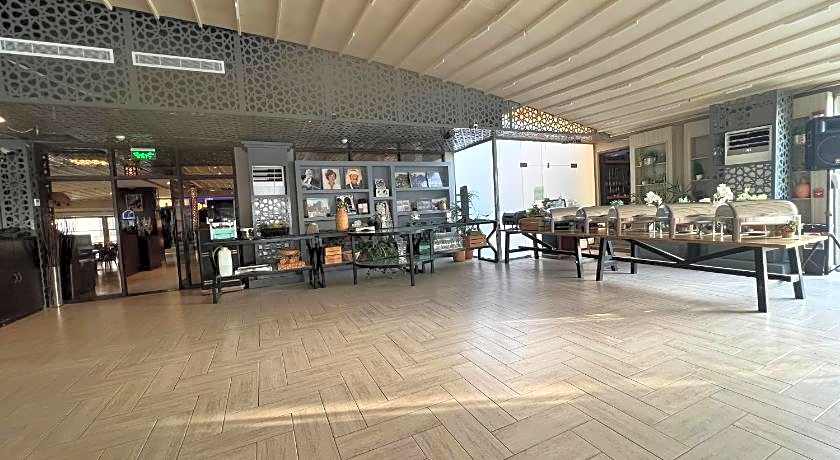 Golden Tulip Al Khobar Suites