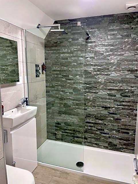 Chequers Lodge- Dalton-in- Furness- Self check in- for professionals and tourists