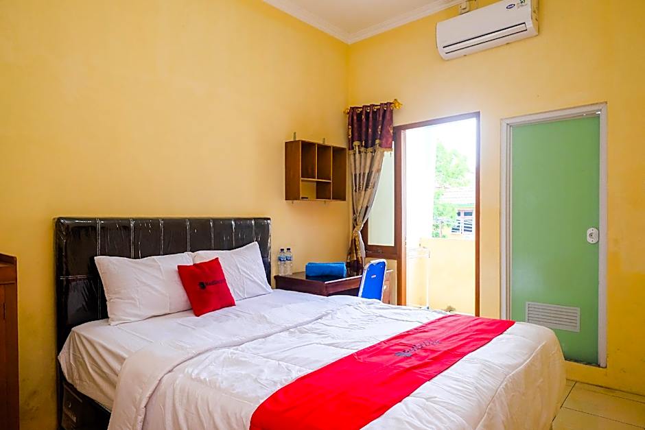 RedDoorz Syariah @ Griya Thamrin Manahan Solo