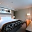 Clayton Hotel Chiswick