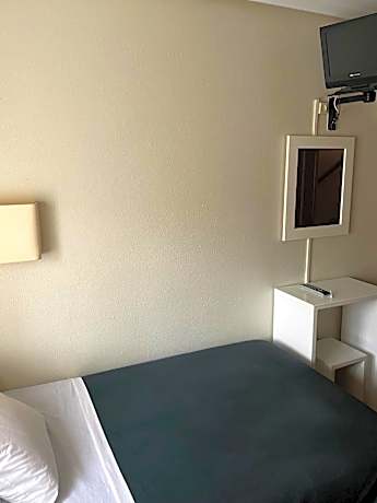 Single Room with Bathroom