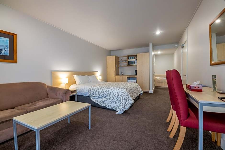Photo 1 of 10 of Studio 1 King Bed, Accessible