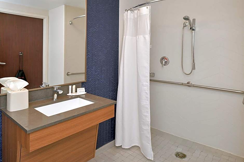 Fairfield Inn & Suites by Marriott Pittsburgh New Stanton