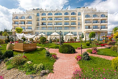 Therma Palace - SPA Mineral Pool & All inclusive & Free Parking