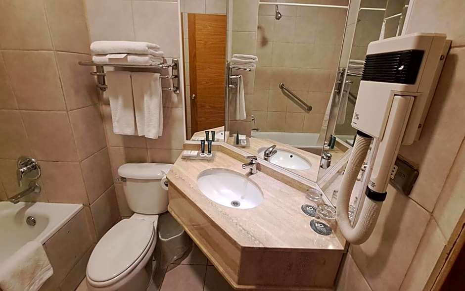 Hotel Diego de Almagro Los Angeles