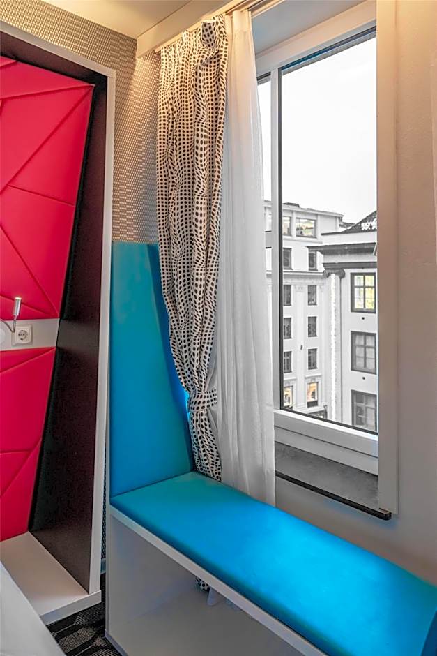 Magic Hotel Xhibition