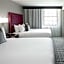 The Axis Moline Hotel, Tapestry Collection by Hilton