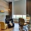 The Chattanoogan Hotel, Curio Collection By Hilton