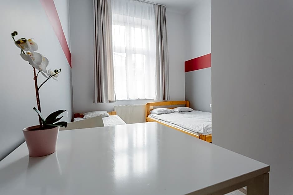 Hostel Tara