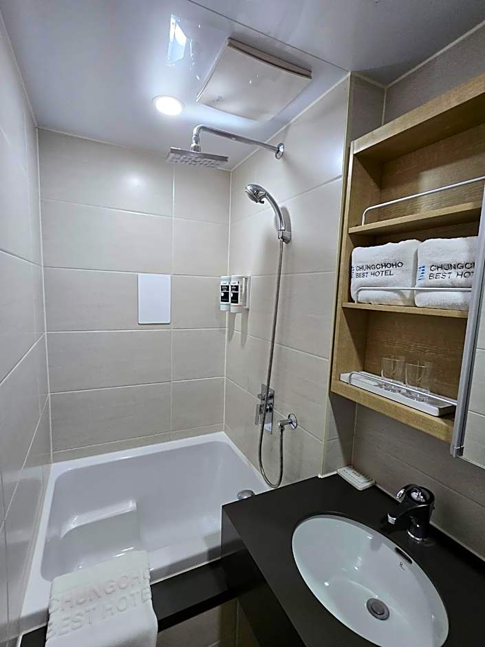 Chungchoho Best Hotel