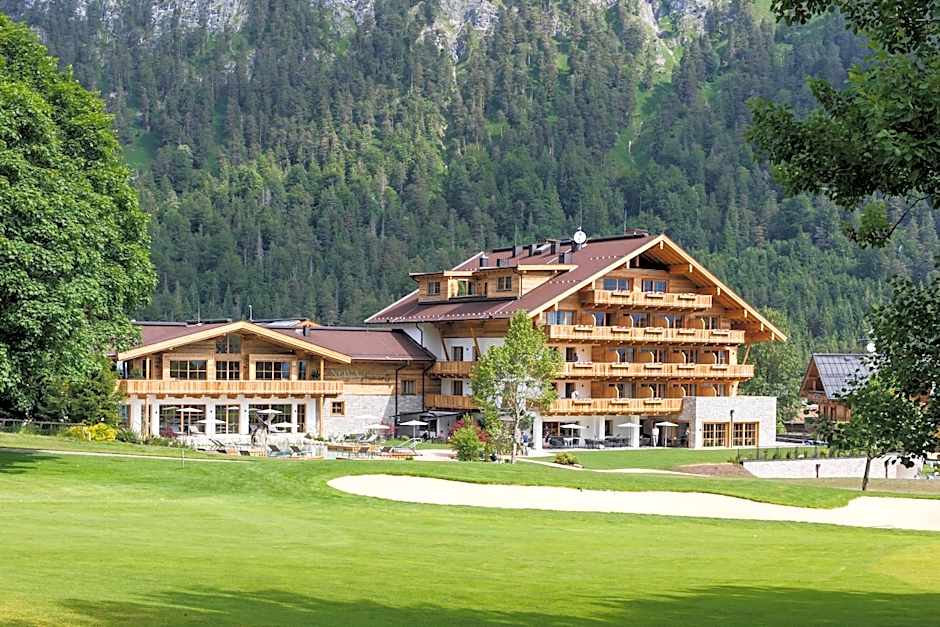 NOVA Moments Boutique Hotel