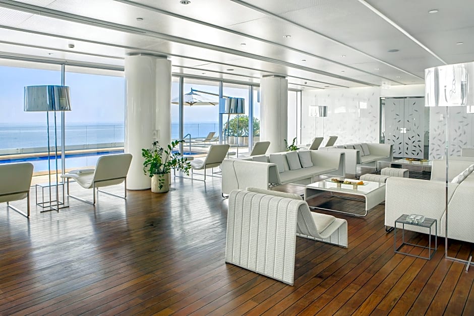 Elounda Beach Hotel & Villas, a Member of the Leading Hotels of the Wo