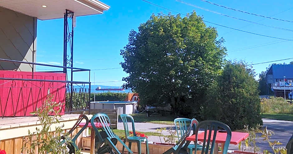 Auberge de la rive de Charlevoix - Auberge familiale pour voyageurs de tous âges