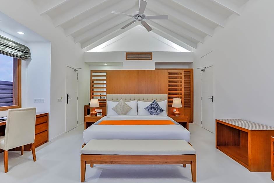 Photo 1 of 14 of Beach Villa 2 Bedroom, Jetted Tub