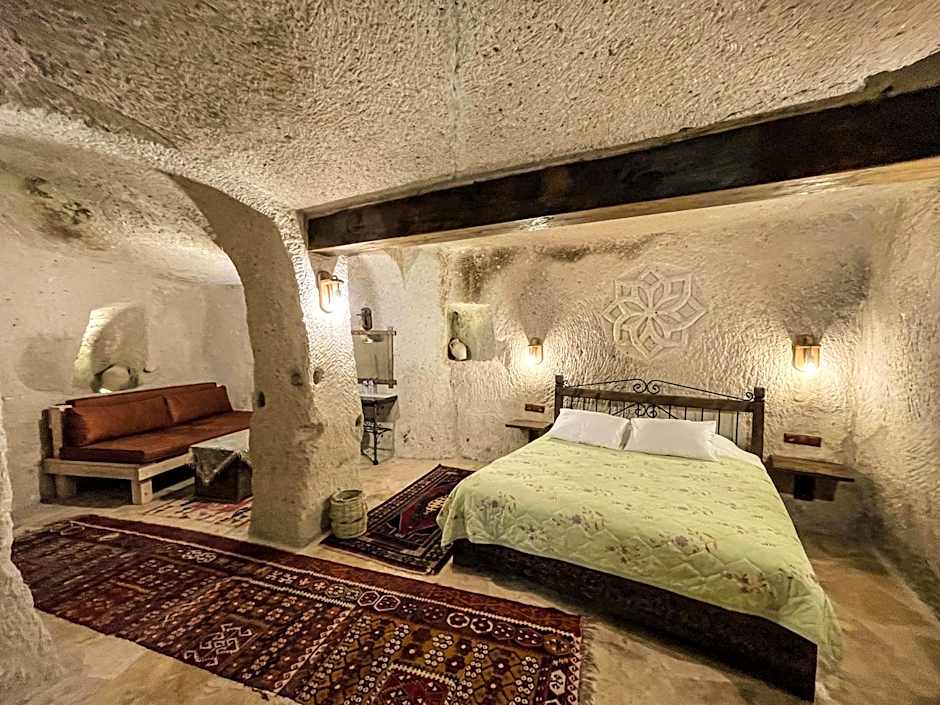 Takunya Cave Hotel