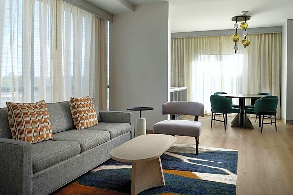 Photo 1 of 5 of Presidential 1 Bedroom 1 King Bed Suite, Corner