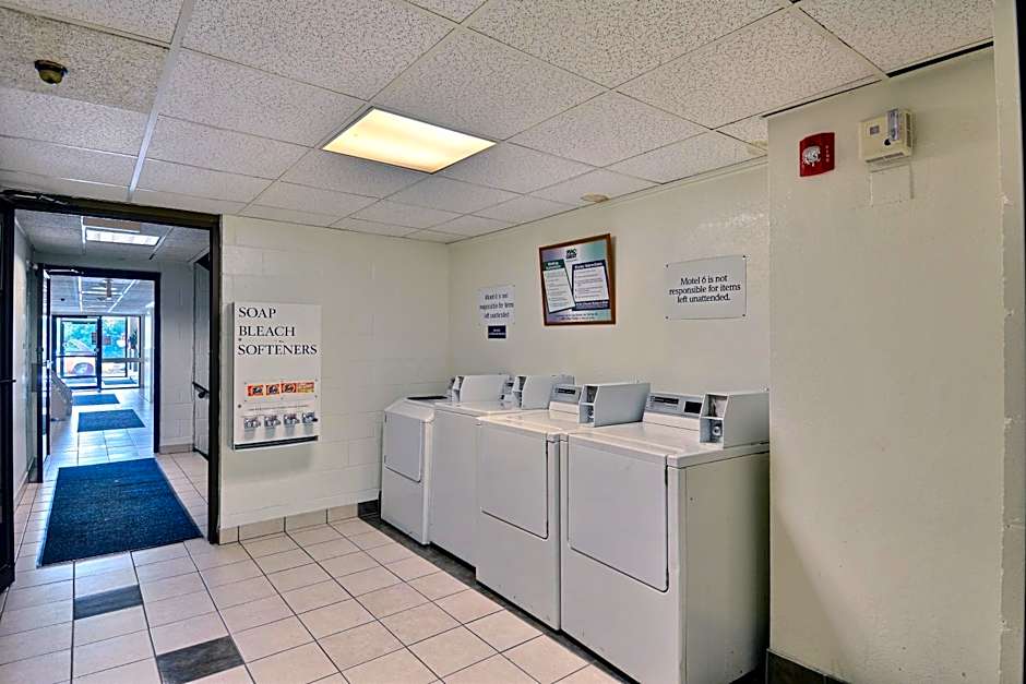 Motel 6-Danvers, MA - Boston North