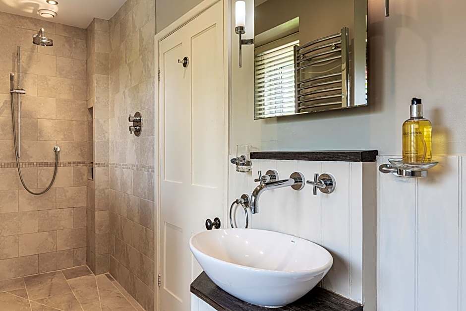 Lorne House Bed & Breakfast