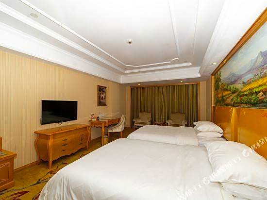 Vienna International Hotel Meizhou Spindle Bridge Branch