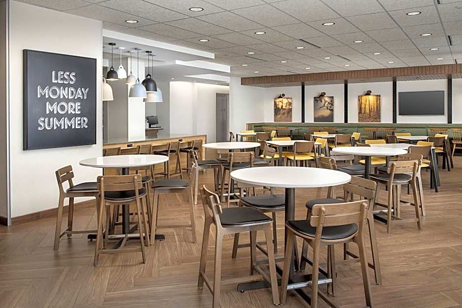 Fairfield Inn & Suites by Marriott Santa Rosa Rohnert Park