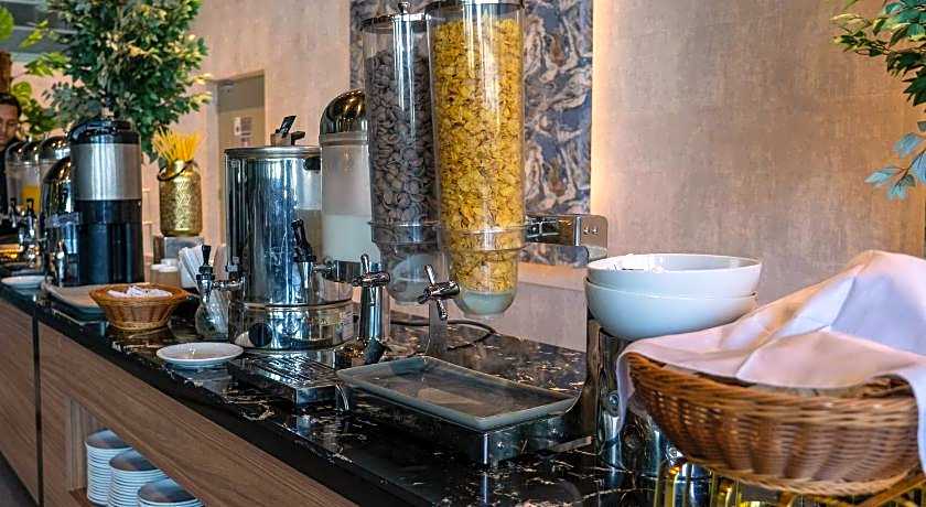 VOGO Grand Hotel Formerly Best Western Plus Hotel Dubai Academic City