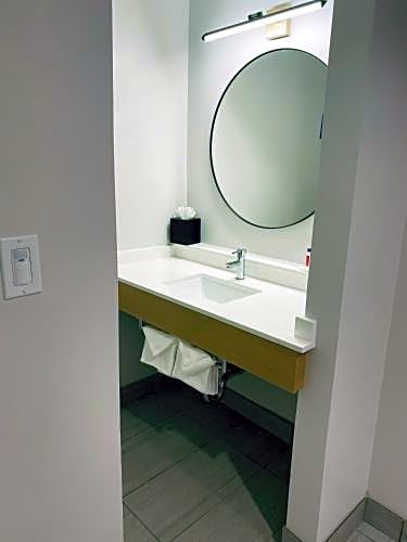The Live Hotel