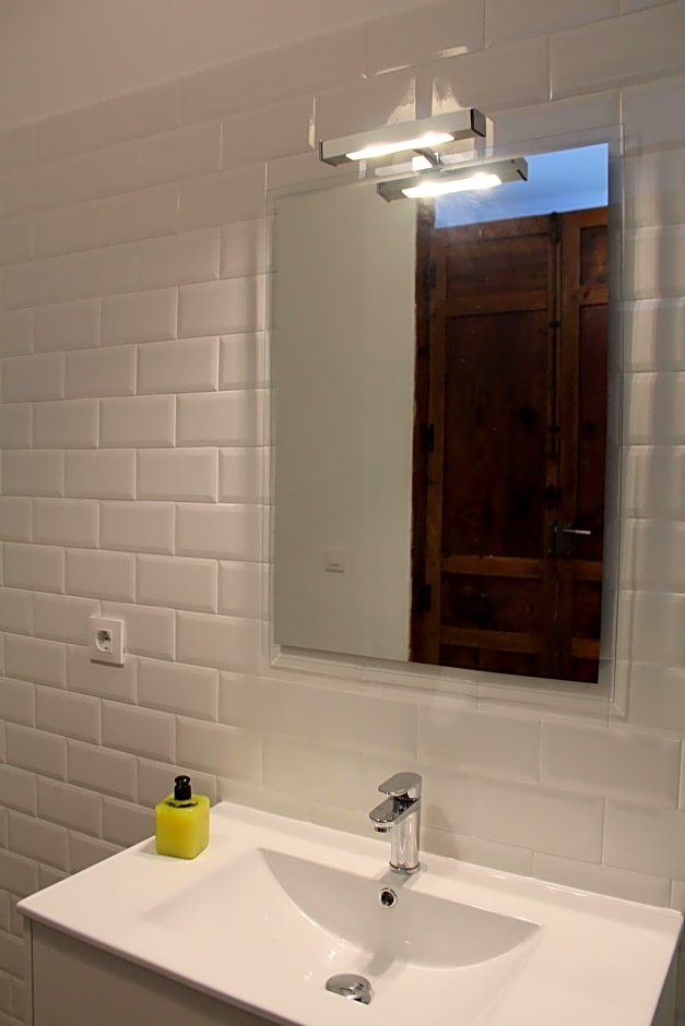 NWT Paradise Urban Hostel