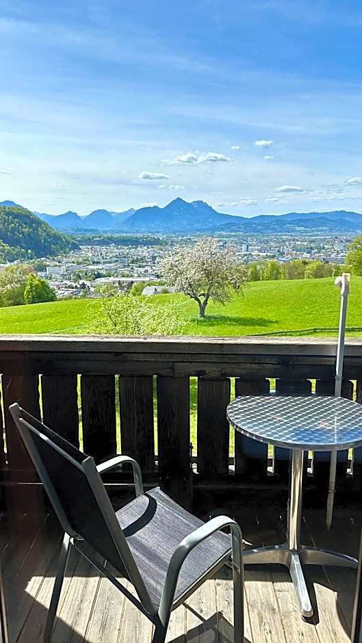 Hotel Schöne Aussicht