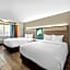 Econo Lodge Inn & Suites Santa Fe South