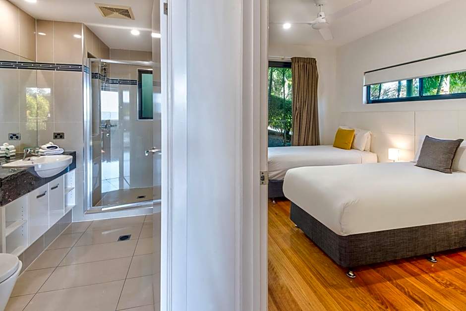 Pinnacle Apartments on Hamilton Island by HIHA