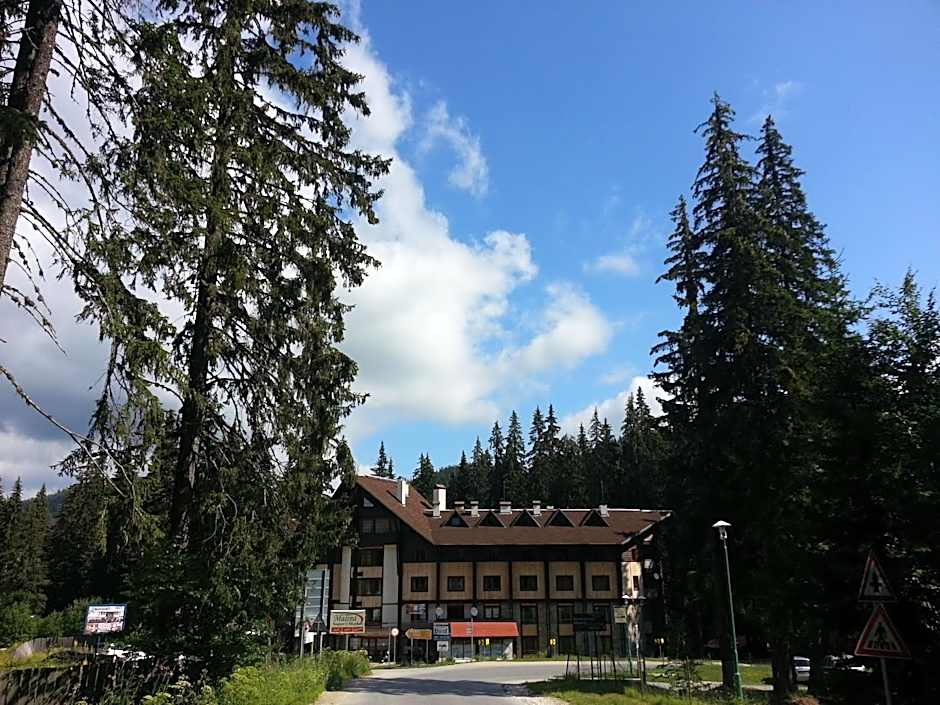 Апартаменти Малина