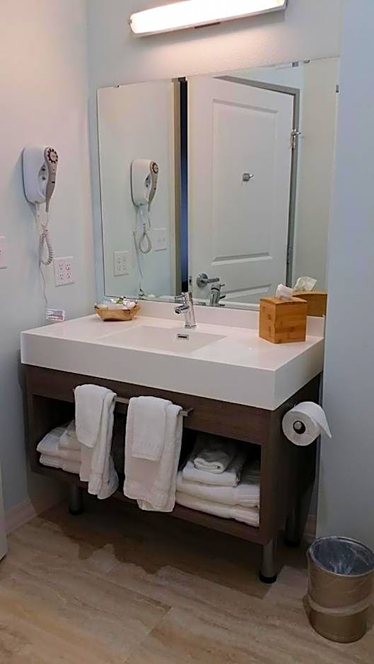 Lakes Inn at Dunvilla